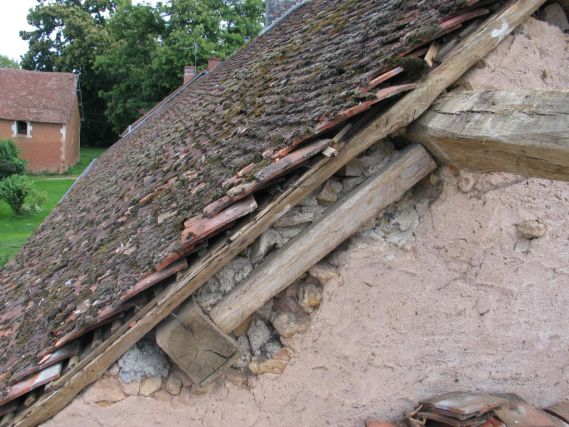 état de la toiture voisine